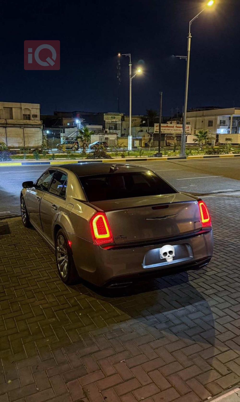 كرايسلر 300